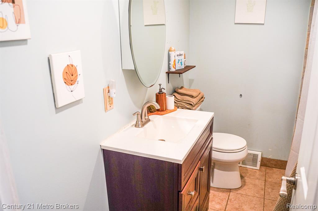 5233 Millington Road, Millington, MI 48746 — Photo 6