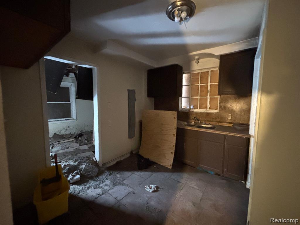 9153 WARD Street, Detroit, MI 48228 — Photo 9