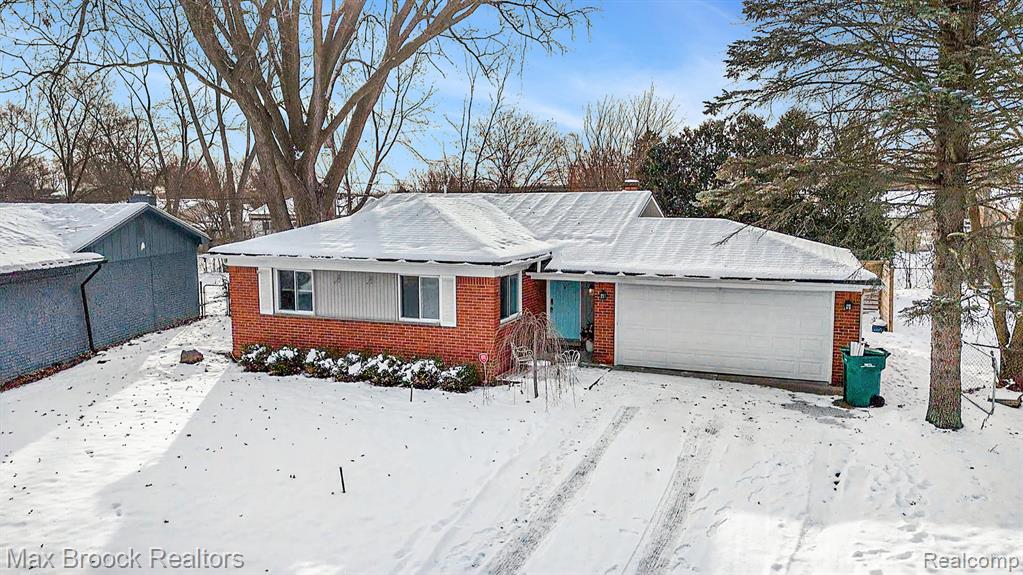 720 Hamlet Court, Auburn Hills, MI 48326 — Photo 24