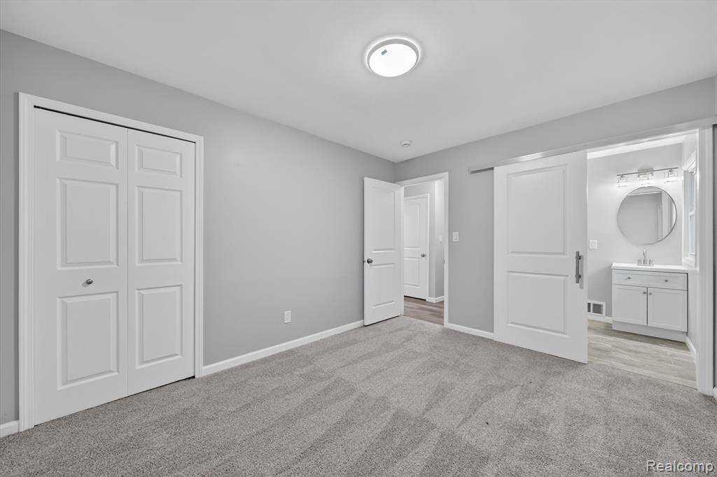 14203 Fenton, Redford, MI 48239 — Photo 18