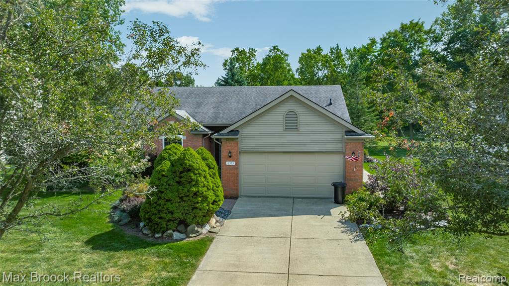 6555 Westphalia, West Bloomfield, MI 48324 — Photo 28