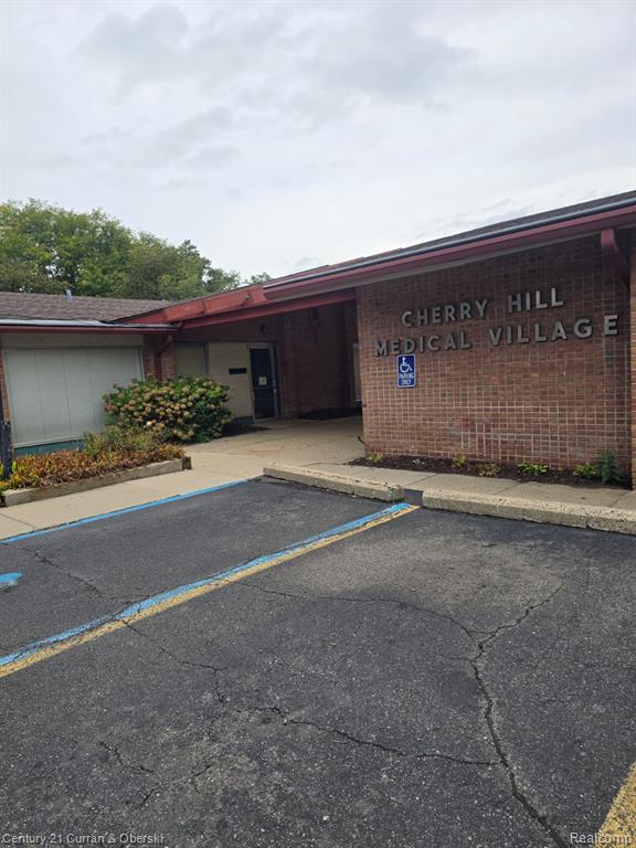 23100 Cherry Hill Street, Dearborn, MI 48124