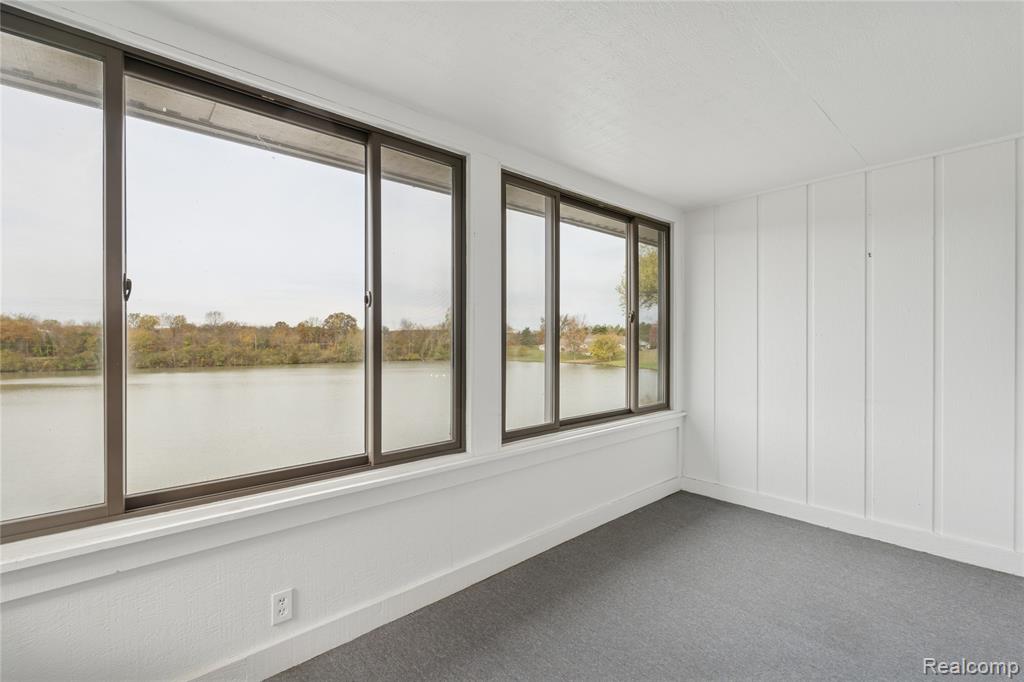 9502 Fenwin Drive, Grand Blanc, MI 48439 — Photo 32
