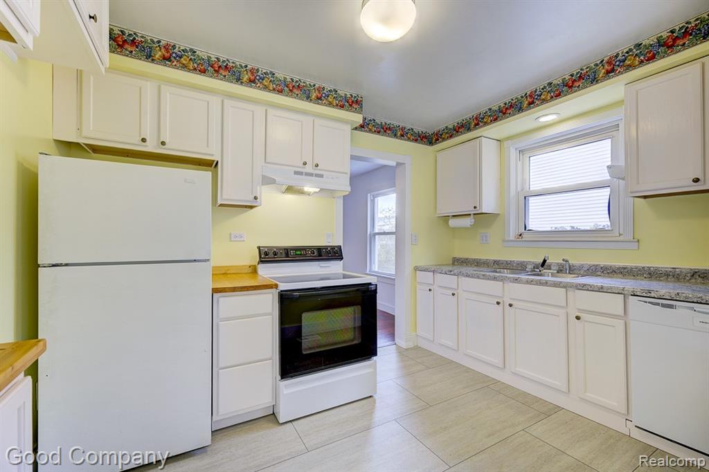 720 E Granet Avenue, Hazel Park, MI 48030 — Photo 18