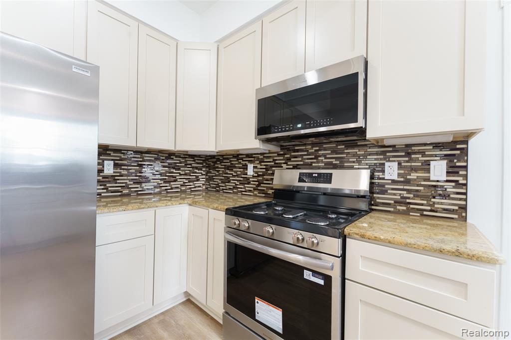 3342 Oak Grove Road, Howell, MI 48855 — Photo 34