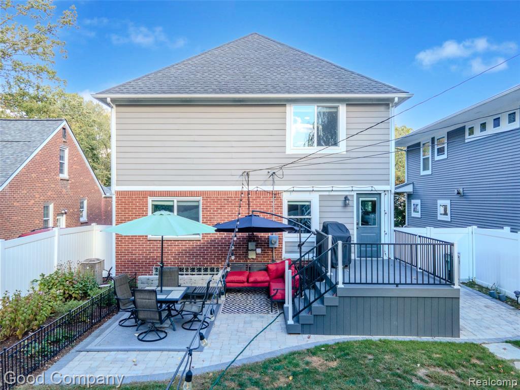 409 N Vermont Avenue, Royal Oak, MI 48067 — Photo 2
