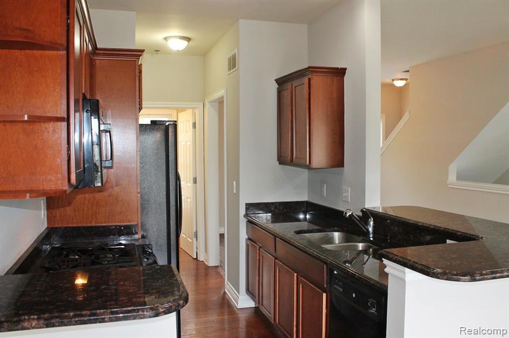 45862 S STONEWOOD Road, 218, Canton, MI 48187 — Photo 23