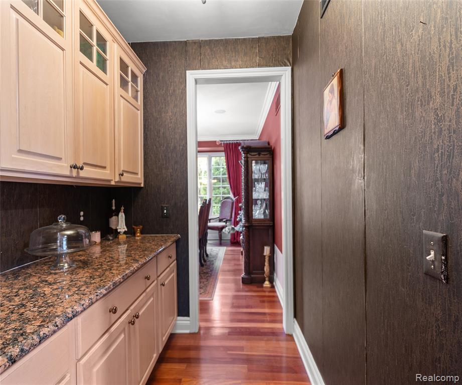 17747 PARKSHORE Drive, Northville, MI 48168 — Photo 22