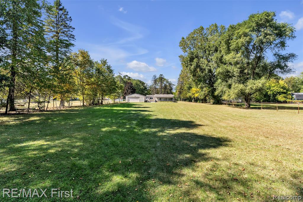 5052 Mary Sue Avenue, Clarkston, MI — Photo 29