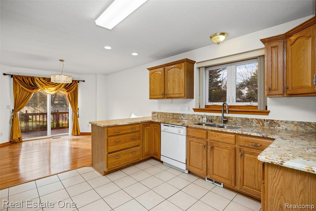 4438 Great Oaks Drive, Grand Blanc, MI 48439 — Photo 16
