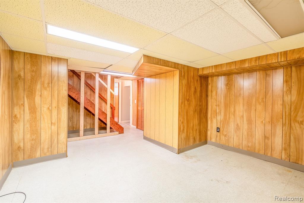 611 N IVANHOE Avenue, Ypsilanti, MI 48198 — Photo 26
