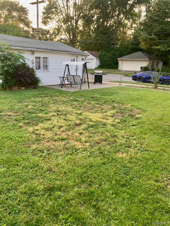 9661 KINLOCH, Redford, MI 48239 — Photo 12
