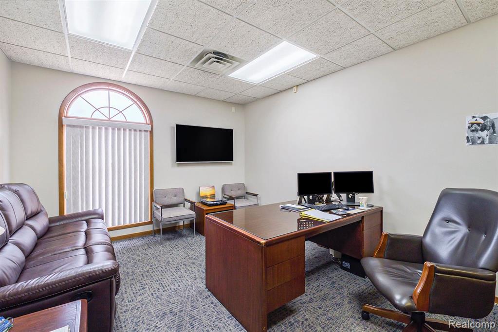 1063 W HILL Road, Flint, MI 48507 — Photo 16