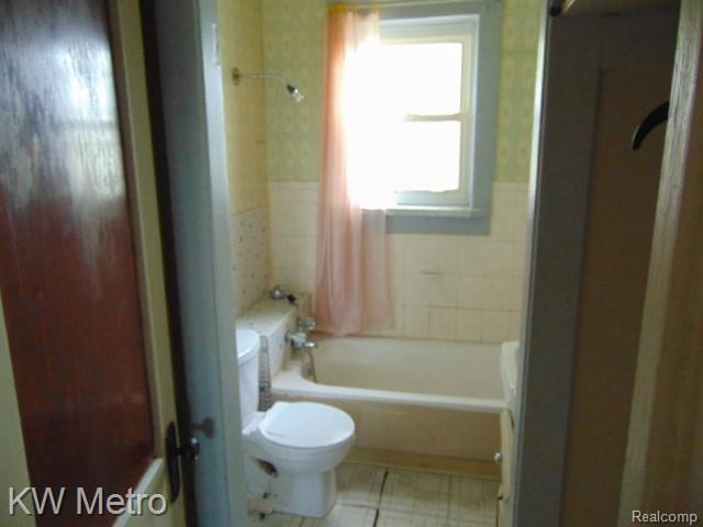 12938 Mitchell Street, Hamtramck, MI 48212 — Photo 6
