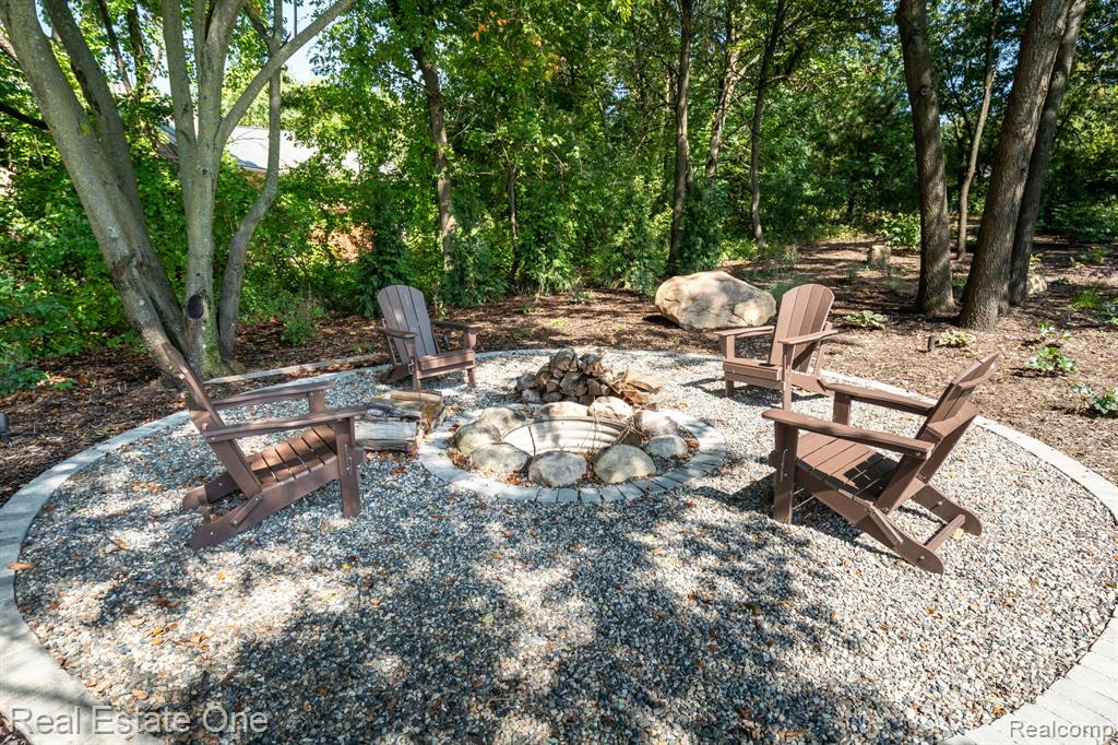 5525 Avington Parkway, Clarkston, MI 48348 — Photo 72