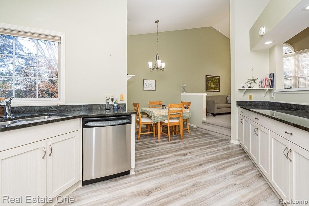 1903 Eagle Pointe, Bloomfield Hills, MI 48304 — Photo 23
