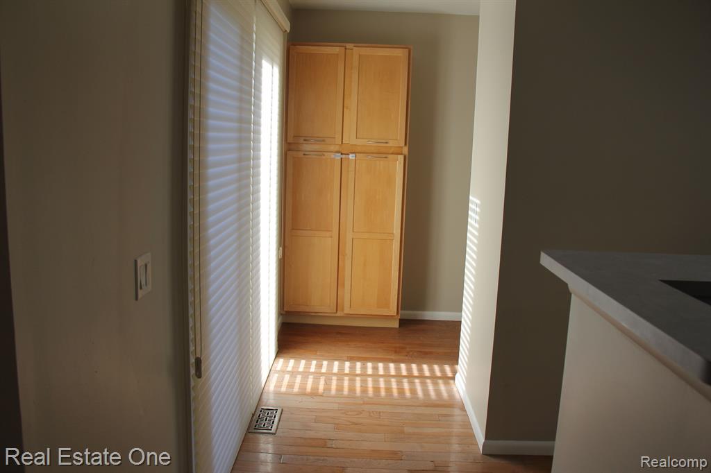 6427 RICHARD Run, West Bloomfield, MI — Photo 17