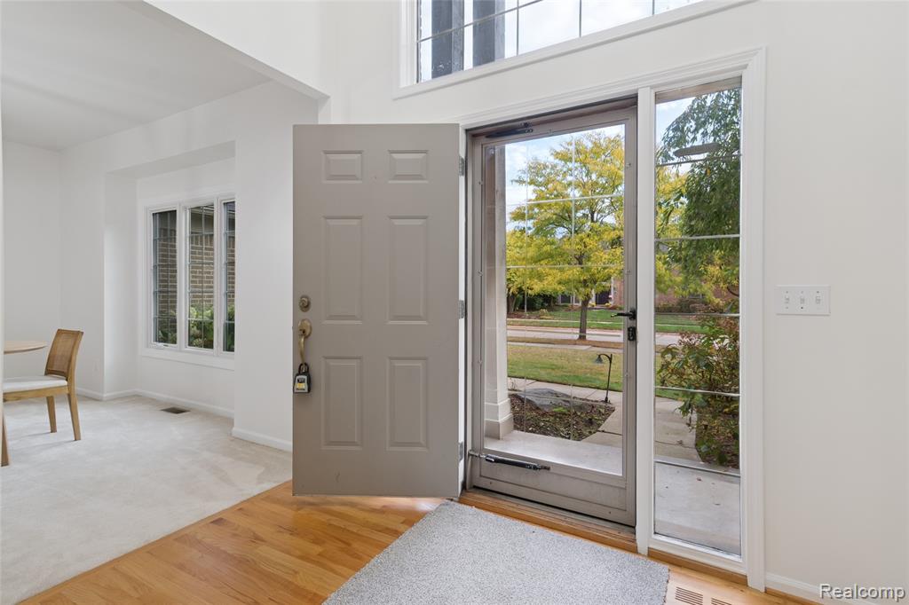 47691 Royal Pointe Drive, Canton, MI 48187 — Photo 5