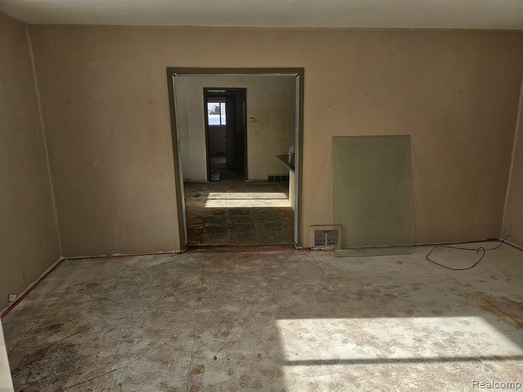 6218 TREND Street, Mayville Vlg, MI 48744 — Photo 8