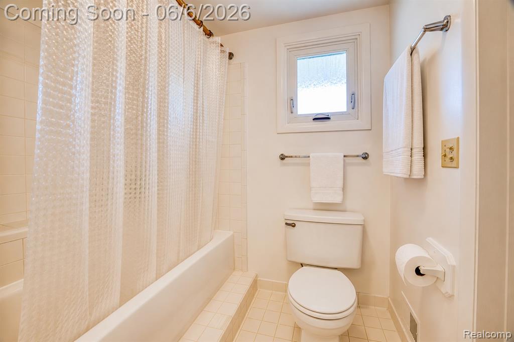 36275 Congress Road, Farmington, MI 48335 — Photo 28