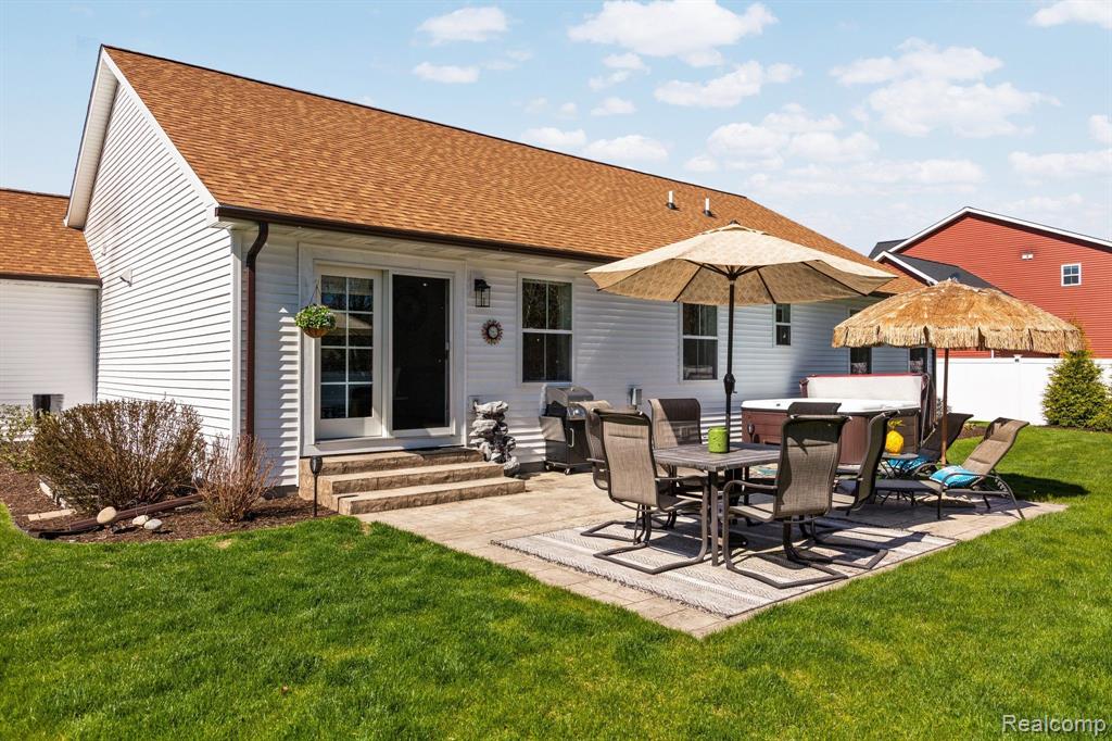 5310 FALCON Way, Midland, MI 48642 — Photo 48