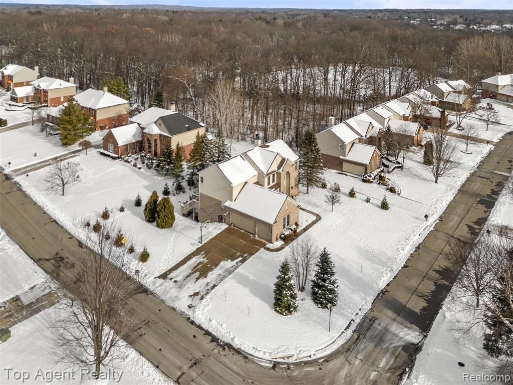 668 Berridge Circle, Lake Orion, MI — Photo 60