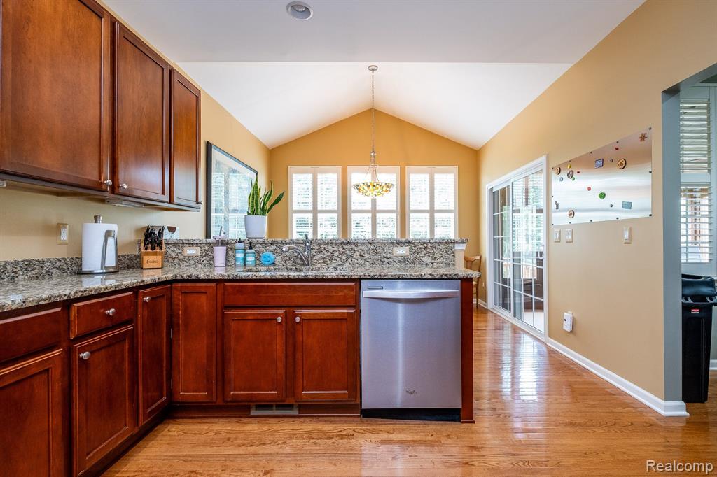 49290 FREESTONE Drive, Northville, MI 48168 — Photo 19
