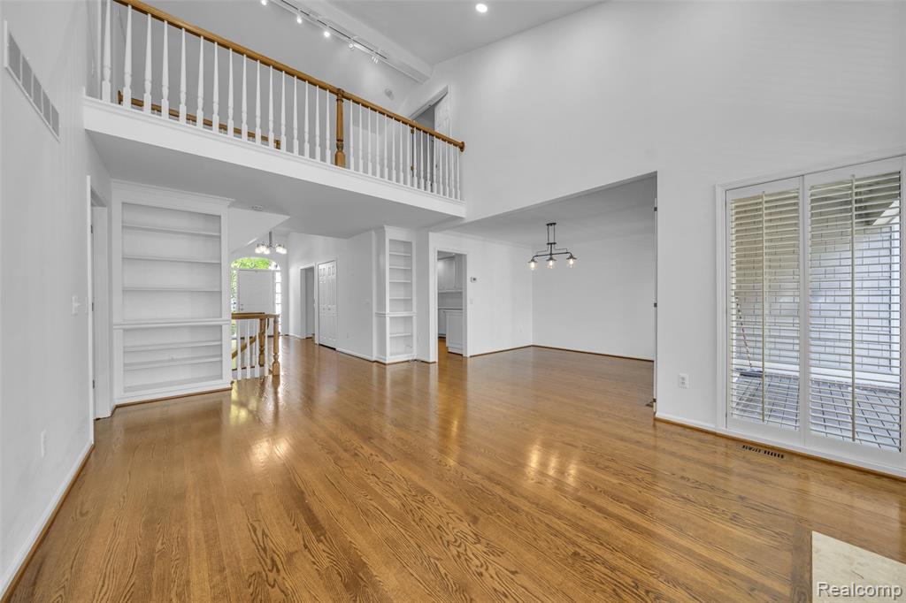 881 Tartan Trail, Bloomfield Hills, MI 48304 — Photo 12
