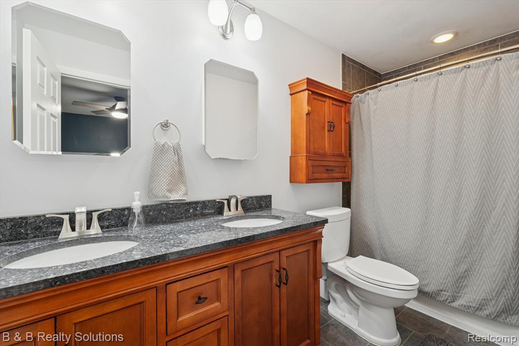 1357 Bloomingfield Drive, Lapeer, MI 48446 — Photo 20
