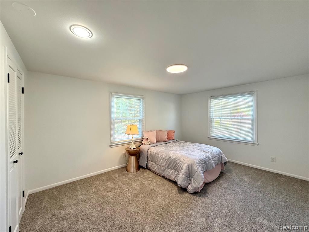 38552 Macintosh Court, Clinton Twp, MI 48036 — Photo 47