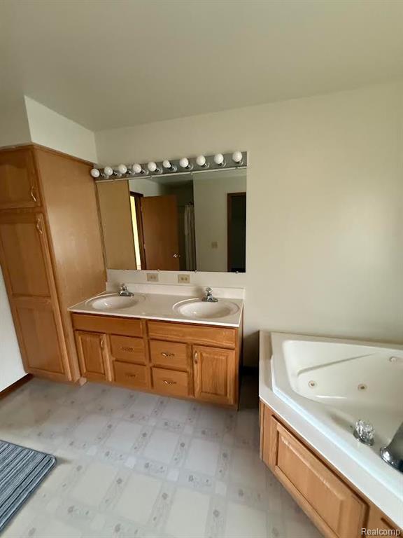 10691 COUNTY LINE Road, Milan, MI 48160 — Photo 26