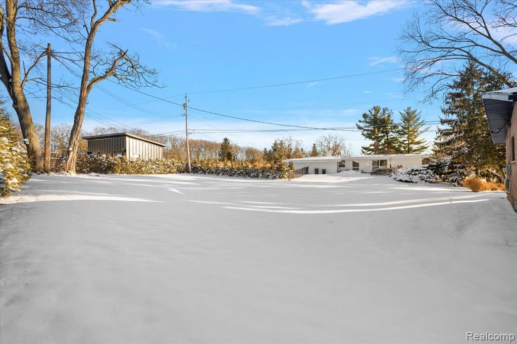 Spacious Lot