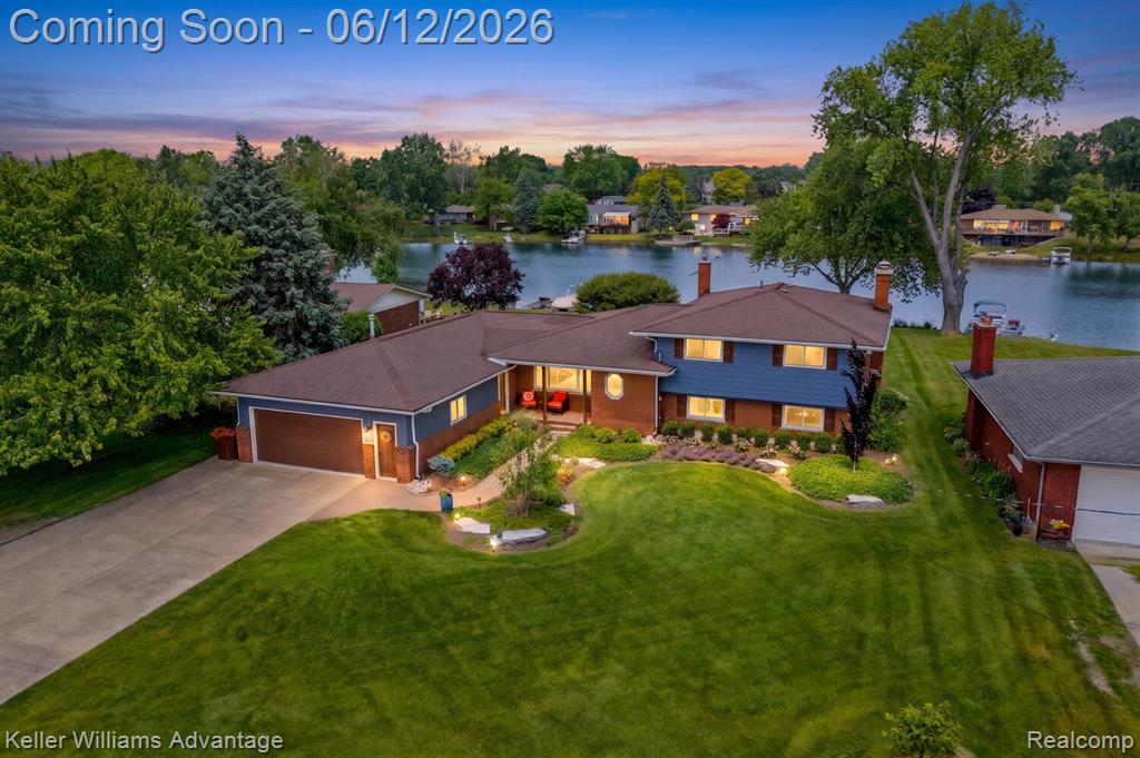 9110 Sandy Ridge Drive, White Lake, MI