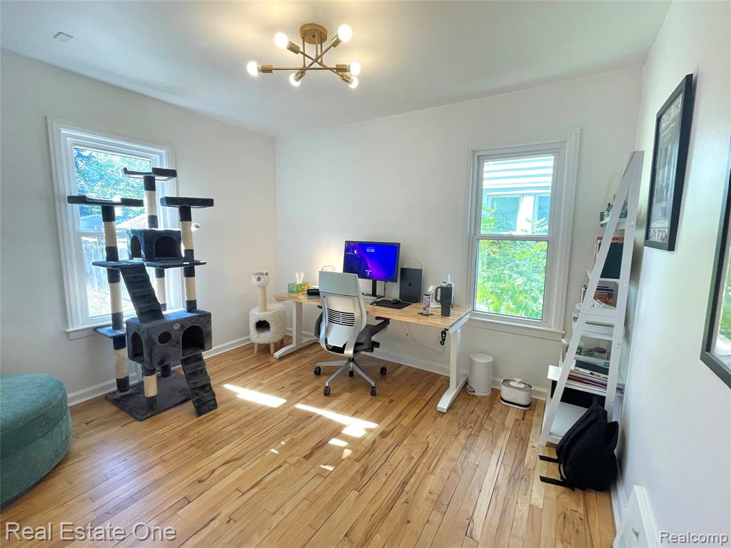 500 E CAMBOURNE Street, Ferndale, MI 48220 — Photo 8