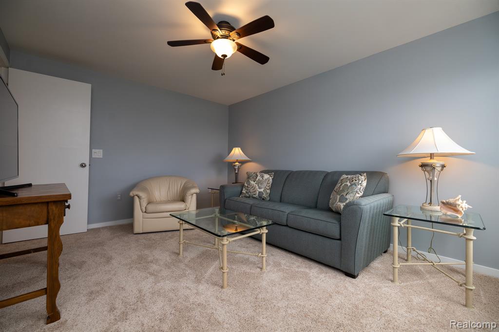 762 Golden Shores, White Lake, MI — Photo 27