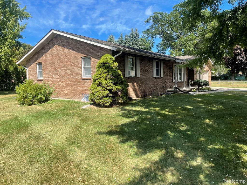 1150 Watson Drive, Fort Gratiot, MI 48059 — Photo 8