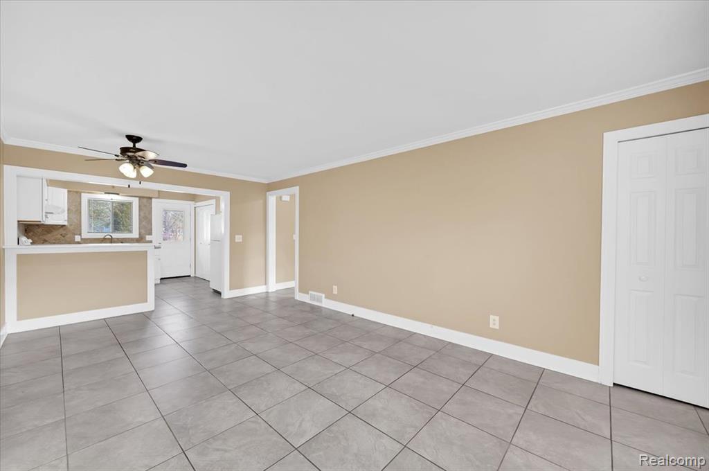 8365 21 Mile Road, Shelby Twp, MI 48317 — Photo 5
