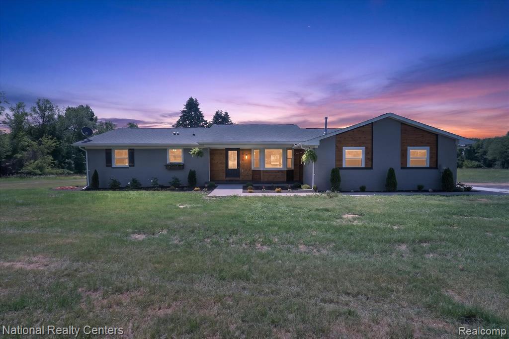 2601 Westwind Drive, Highland, MI — Photo 2