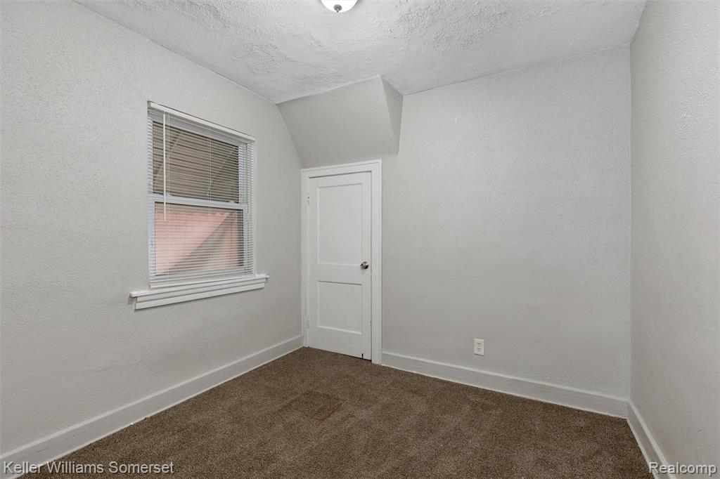 9204 Wayburn Street, Detroit, MI 48224 — Photo 11