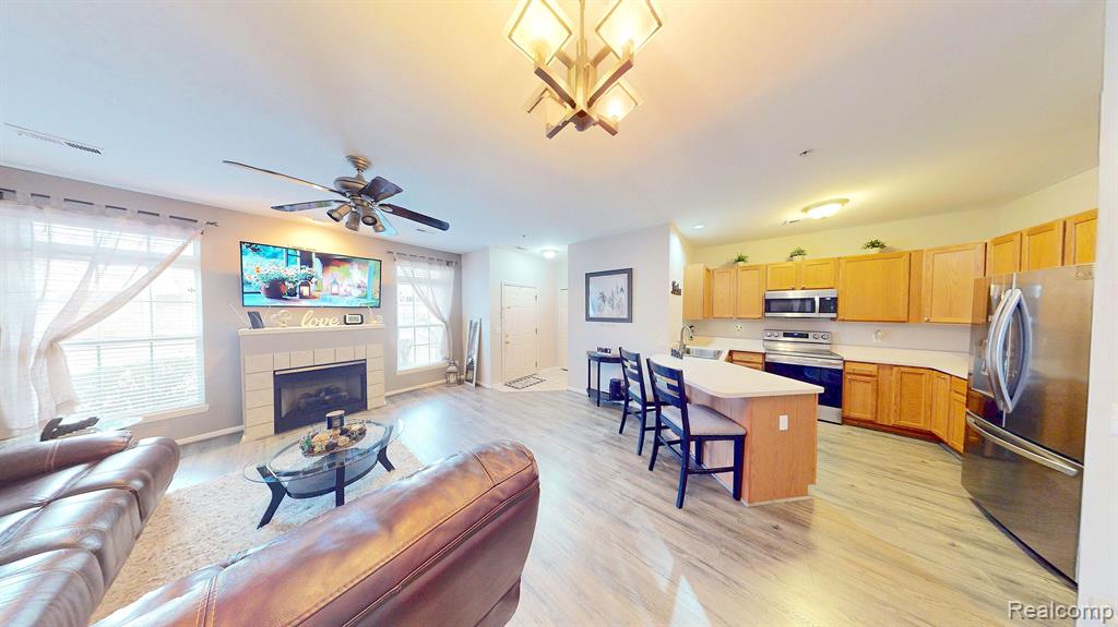 8109 ADDINGTON Drive, Commerce Twp, MI 48390 — Photo 21