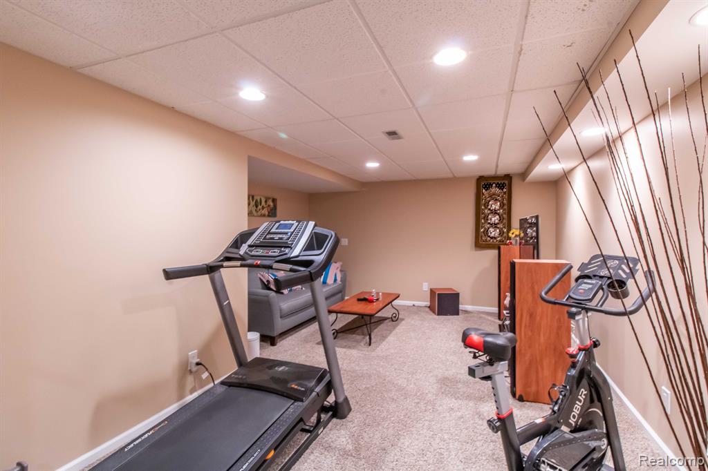 42852 SANDSTONE Drive, Novi, MI 48377 — Photo 28