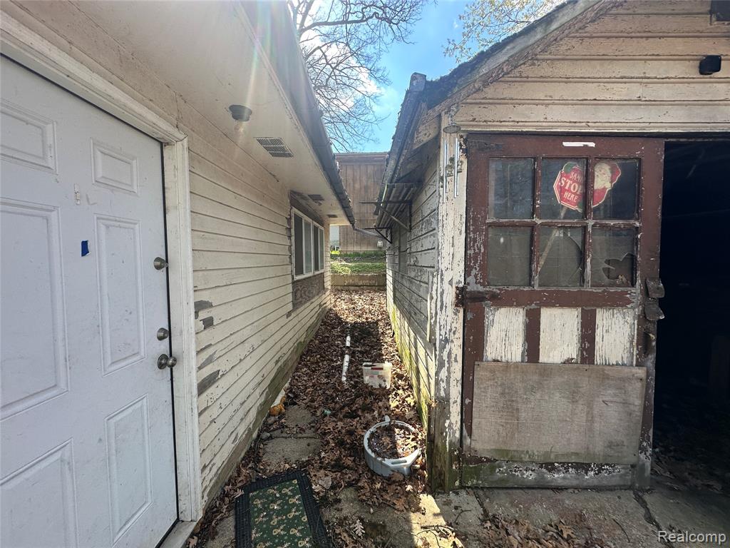 235 Woodbine Drive, Milford, MI 48380 — Photo 51