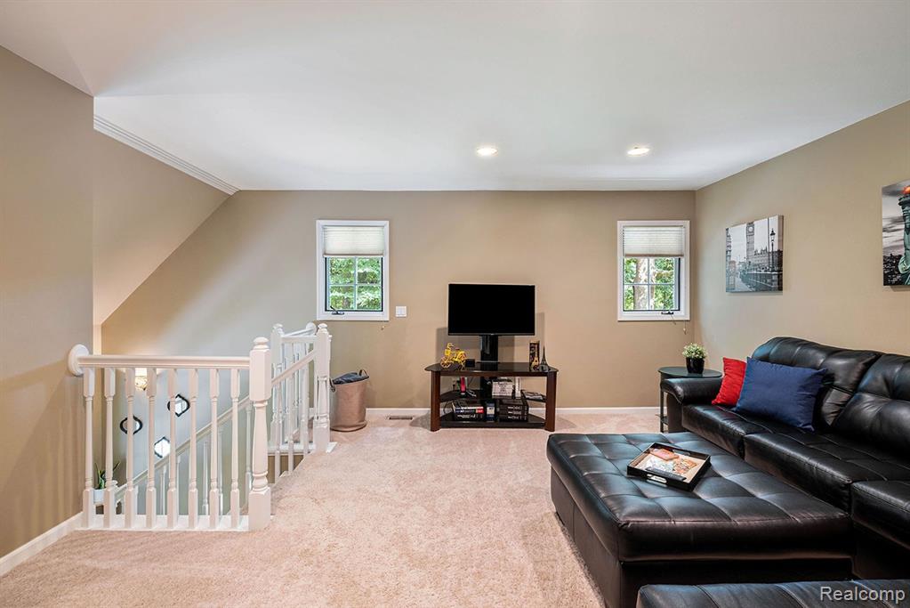 5259 PINEWOOD Drive, Brighton, MI 48116 — Photo 21