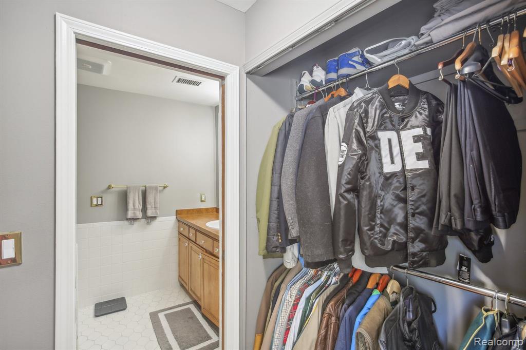 42160 WOODWARD Avenue, 19, Bloomfield Hills, MI 48304 — Photo 20