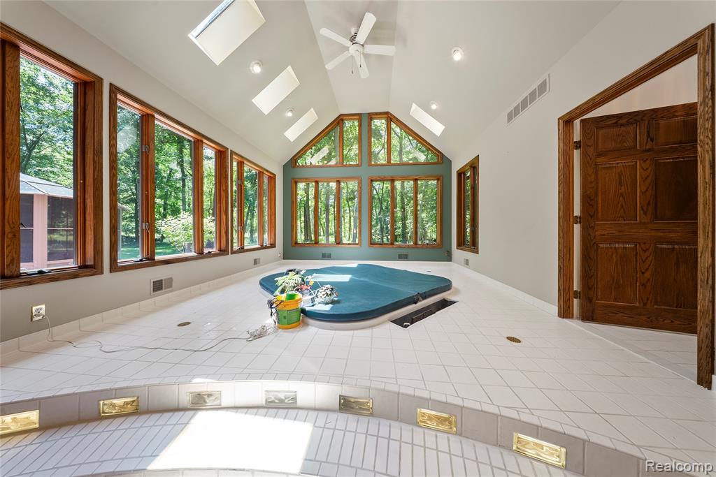 8931 Bridge Road, Grosse Ile, MI 48138 — Photo 39