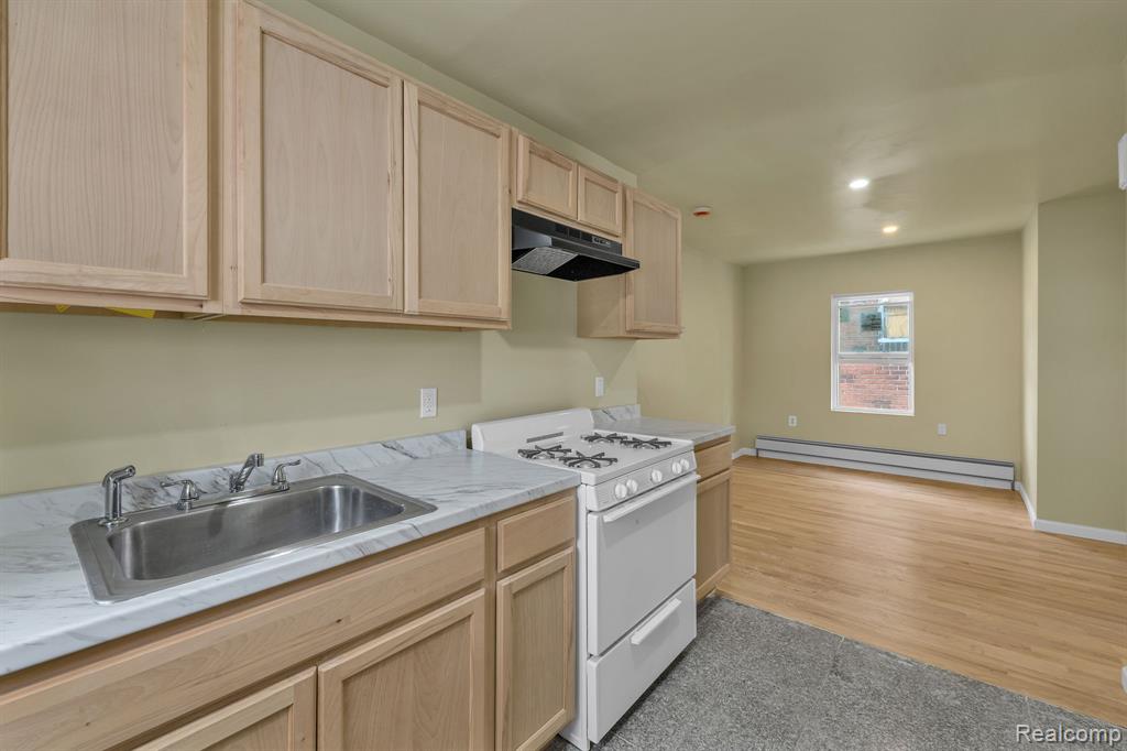 20035 Coventry Street, Highland Park, MI 48203 — Photo 17