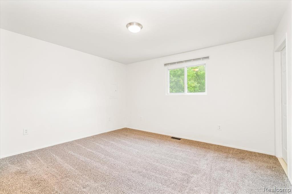 7205 Kempa Street, Romulus, MI 48174 — Photo 27
