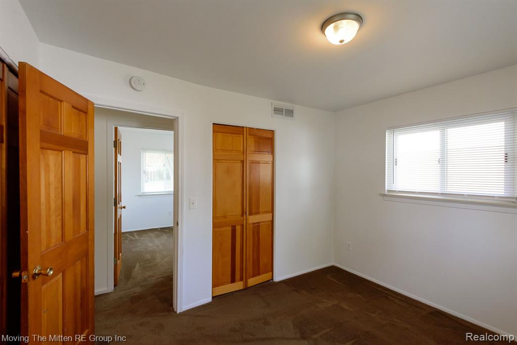 9421 VAN BUREN Street, Van Buren, MI 48111 — Photo 10