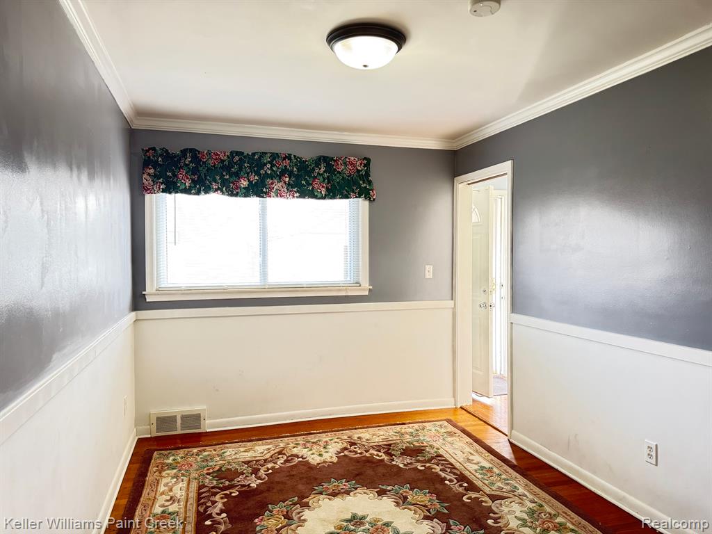 8356 ARNOLD Street, Dearborn Heights, MI 48127 — Photo 19