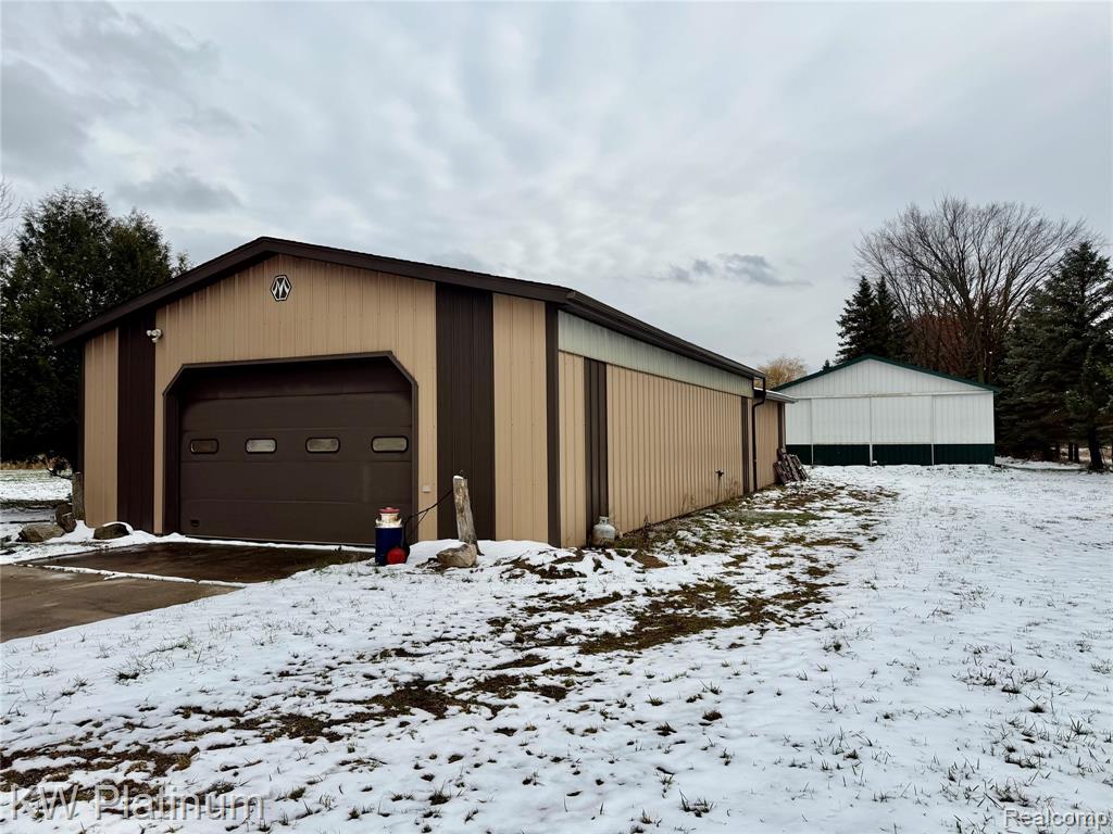 7383 Fisher Road, Grant, MI 48032 — Photo 32